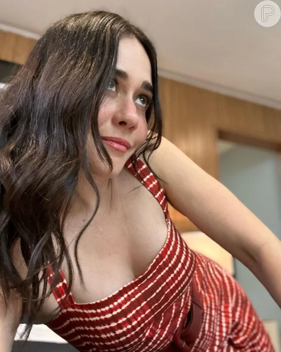 Atriz Alessandra Negrini em foto sensual