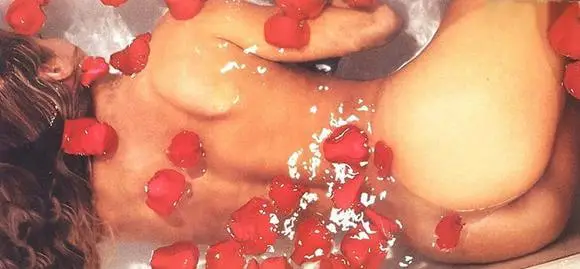 Atriz Deborah Secco nua na Playboy 2002